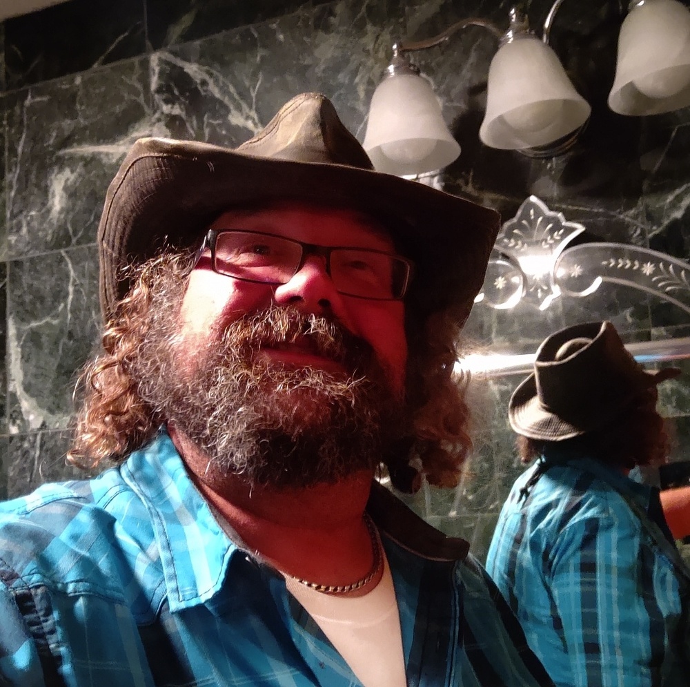 Meet your Posher, Gregory